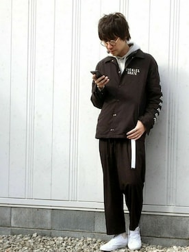 「Dickies（ディッキーズ）のアイテム（ナイロンジャケット）」を使った、Discoat  men'sさん（メンズ・180cm）の春コーディネート
