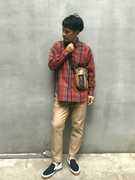 「SLACK FOOTWEAR（スラックフットウェア）のアイテム」を使った、Discoat  men'sさん（メンズ・170cm）の夏コーディネート