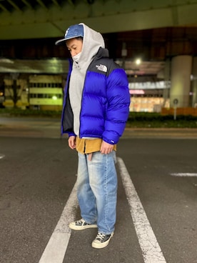「チャックテイラー」｜「アイテム（ダウンジャケット/コート）」を使った、reviehairさん（メンズ・167cm）の冬コーディネート