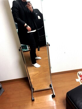 「GU（ジーユー）のアイテム（チェスターコート、ブラック系）」を使った、ヨシヒコさん（メンズ・174cm）の冬コーディネート