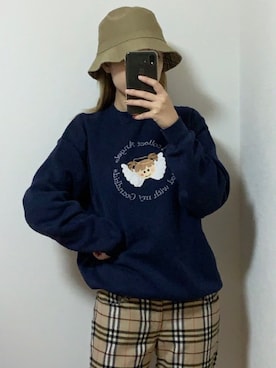 「バーバリー」｜「アイテム（スウェット）」を使った、  ｃｏｃｏさん（レディース・160cm）の秋コーディネート