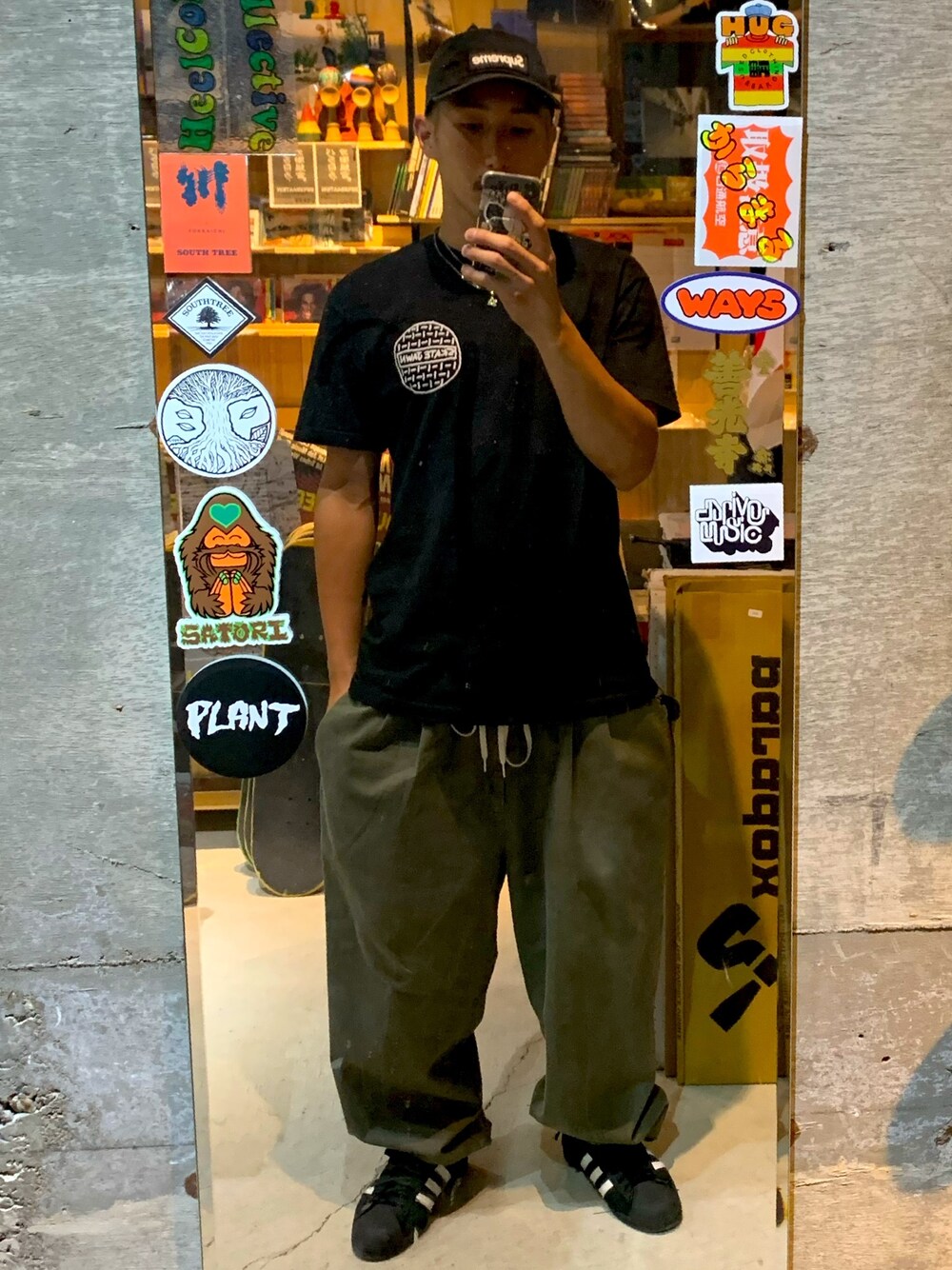「SK8、skate、スケータースタイル、スケーター、street、streetstyle、ストリート、ストリートコーデ、夏コーデ、stylesample」｜「Supreme のアイテム（キャップ、ブラック系）」を使った、TKKさん（メンズ・174cm）の夏コーディネートの1枚目の写真