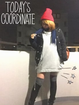 「ニーハイソックス」｜「アイテム（その他アウター）」を使った、華さん（レディース・162cm）の冬コーディネート
