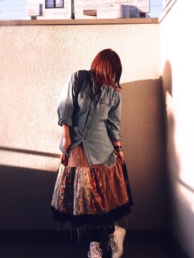 「リメイクデニム」｜「アイテム（スカート）」を使った、華さん（レディース・162cm）の春コーディネート
