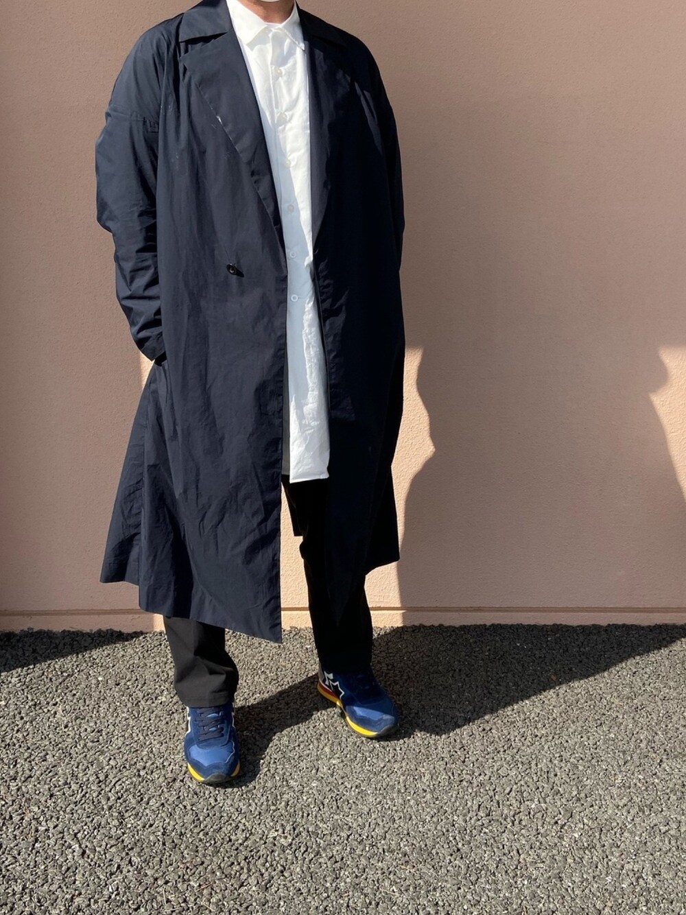 SHINYAKOZUKAのトレンチコートを使った人気ファッションコーディネート