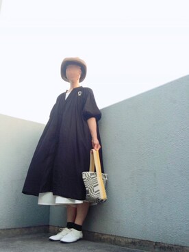 「Johanna Gullichsen（ヨハンナグリクセン）のアイテム（ハンドバッグ）」を使った、うた♪さん（レディース・163cm）の夏コーディネート