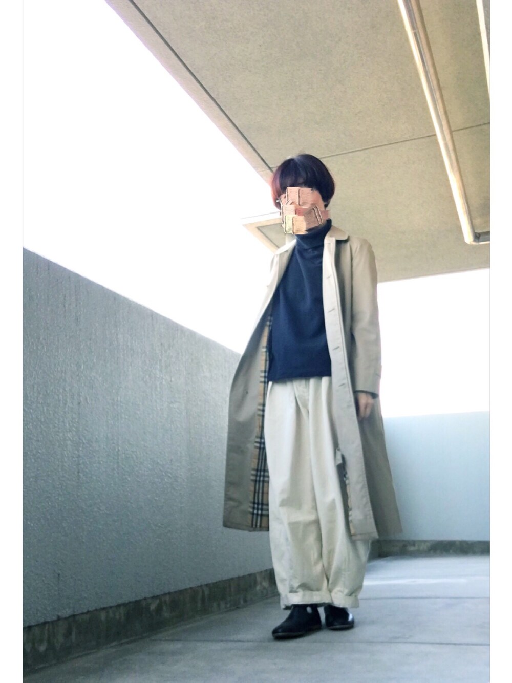 「春、シンプルコーデ、オトナカジュアル、今日のコーデ、ベージュ、大人カジュアル、春コーデ、バーバリー」｜「Sunny cloudsのサニークラウズ　タートルトレーナー（スウェット、ブラック系）」を使った、うた♪さん（レディース・163cm）の春コーディネートの1枚目の写真