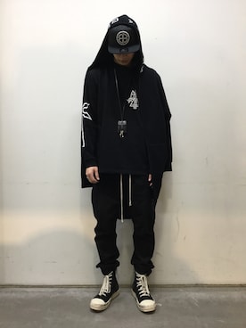 「MARCELO BURLON（マルセロ・バーロン）のアイテム（キーホルダー）」を使った、広原由也さん（メンズ・178cm）の春コーディネート