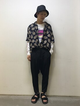 広原由也さんの「ELEVEN PARIS 『META4』ロングTシャツ」を使ったコーディネート