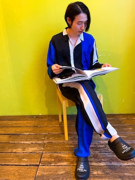 「TOGA PULLA（トーガ　プルラ）のアイテム（パンツ）」を使った、広原由也さん（メンズ・178cm）の春コーディネート