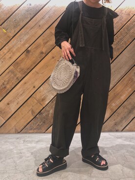 「30代ファッション」｜「アイテム（オールインワン・サロペット）」を使った、しも.さん（レディース・153cm）の春コーディネート