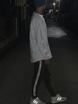 「RVCA（ルーカ）のアイテム（パンツ）」を使った、Tomさん（メンズ・181cm）の秋コーディネート