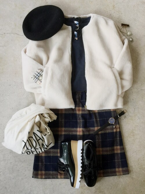 トレンド服のイタフラさんのコーディネート