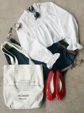 「chocomee（チョコミー）のロゴトート（トートバッグ）」を使った、トレンド服のイタフラさん（レディース・155cm）の冬コーディネート
