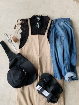 「ユニクロ」｜「アイテム（サンダル）」を使った、トレンド服のイタフラさん（レディース・161cm）の春コーディネート