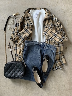 「SENSE OF PLACE by URBAN RESEARCH（センスオブプレイスバイアーバンリサーチ）のスクエアトウセンターシームフラットシューズ（パンプス）」を使った、トレンド服のイタフラさん（レディース・155cm）の冬コーディネート