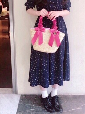 「アイテム（かごバッグ、ピンク系）」を使った、メゾンドフルールstaffさん（レディース・154cm）の春コーディネート