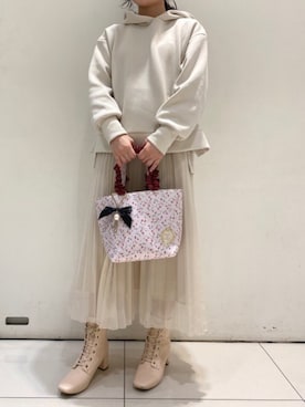「メゾンドフルール」｜「アイテム（アクセサリー）」を使った、メゾンドフルールstaffさん（レディース・154cm）の春コーディネート