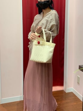 「Maison de FLEUR（メゾンドフルール）のアイテム（財布/小物）」を使った、メゾンドフルールstaffさん（レディース・154cm）の春コーディネート