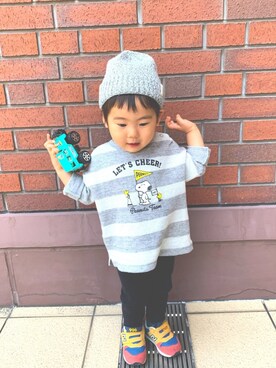 「BREEZE（ブリーズ）のアイテム（Tシャツ/カットソー、グレー系）」を使った、mdkさん（キッズ）の春コーディネート