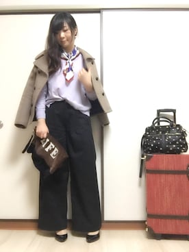 「黒パンツ」｜「アイテム（ピーコート）」を使った、彩さん（レディース・158cm）の冬コーディネート