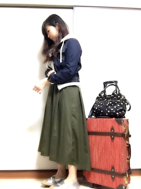 「カーキスカート」｜「アイテム（その他）」を使った、彩さん（レディース・158cm）の春コーディネート