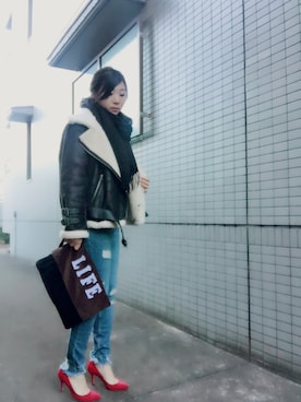 「クラッシュデニム」｜「アイテム（ムートンコート）」を使った、彩さん（レディース・158cm）の冬コーディネート