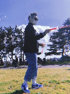 「Levi's」｜「アイテム（ナイロンジャケット）」を使った、れおさん（メンズ・169cm）の春コーディネート