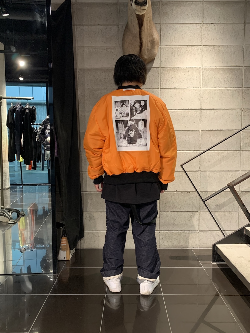 「スウェット、スニーカー、ビッグシルエット、冬コーデ、大人カジュアル、休日スタイル、street、スキニーデニム、冬アウター」｜「LONELY/論理のLONELY(論理)/ロンリー/VAZVERT BOMBER JACKET/ボンバージャケット（ブルゾン、ブラック系）」を使った、keitaさん（メンズ・170cm）の冬コーディネートの1枚目の写真