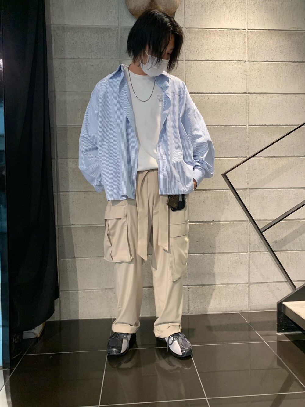 ブルー系のシャツ/ブラウス、ブルー系のシャツ/ブラウス、ブルー系のシャツ/ブラウスを着用したメンズの夏コーディネートの1枚目の写真