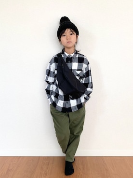 「devirock（デビロック）のアイテム（ボディバッグ/ウエストポーチ）」を使った、TOWAsonさん（キッズ・124cm）の冬コーディネート