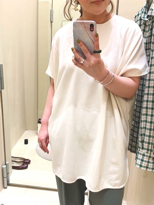 新品タグ付き　ユナイテッドアローズ　キーネックビッグプルオーバー　1.2万 UNITED ARROWS（ユナイテッドアローズ）の「＜STYLE for LIVING