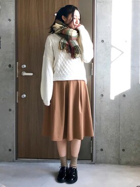 「SPINNS(スピンズ)のアイテム(ストール/ショール)」を使った、りなさん(レディース・166cm)の秋コーディネート