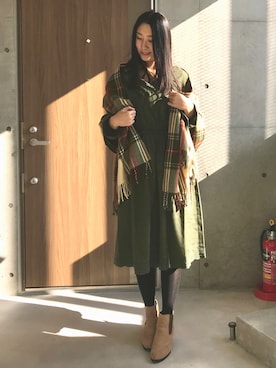 「SPINNS(スピンズ)のアイテム(ストール/ショール)」を使った、りなさん(レディース・166cm)の秋コーディネート