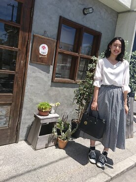 「アイテム（イヤリング）」を使った、りなさん（レディース・166cm・20代）の春コーディネート