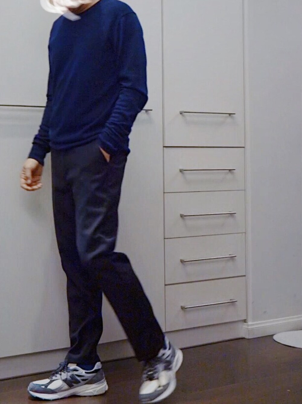 「New Balance、NEW BALANCE 990、new balance nb1」｜「NEW BALANCEのアイテム（スニーカー、その他）」を使った、Kさん（メンズ・170cm）の秋コーディネートの1枚目の写真