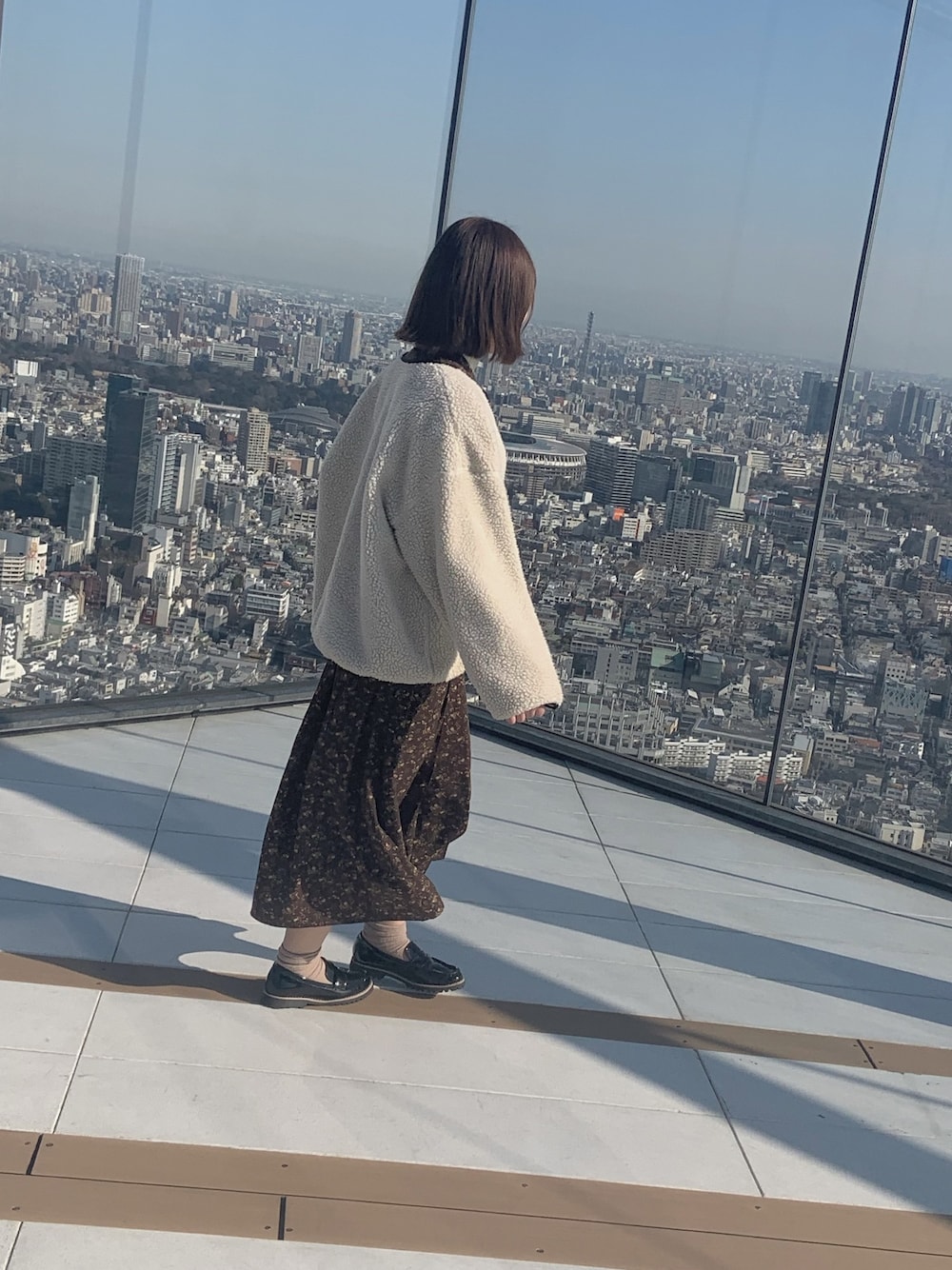 「お洒落さんとつながりたい、ビッグシルエット、カジュアル、ワンピース、ボアブルゾン」｜「Chaco closetのリバーシブルボアフリースジャケット（ブルゾン、ホワイト系）」を使った、ﾋﾟﾋﾟﾋﾟさん（レディース・157cm）の春コーディネートの1枚目の写真