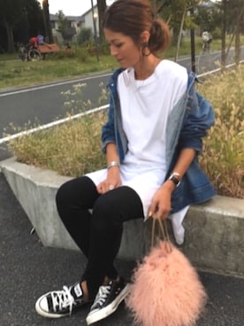 「ALLUMER（アリュメール）のアイテム（Tシャツ/カットソー）」を使った、yukoさん（レディース・168cm）の秋コーディネート