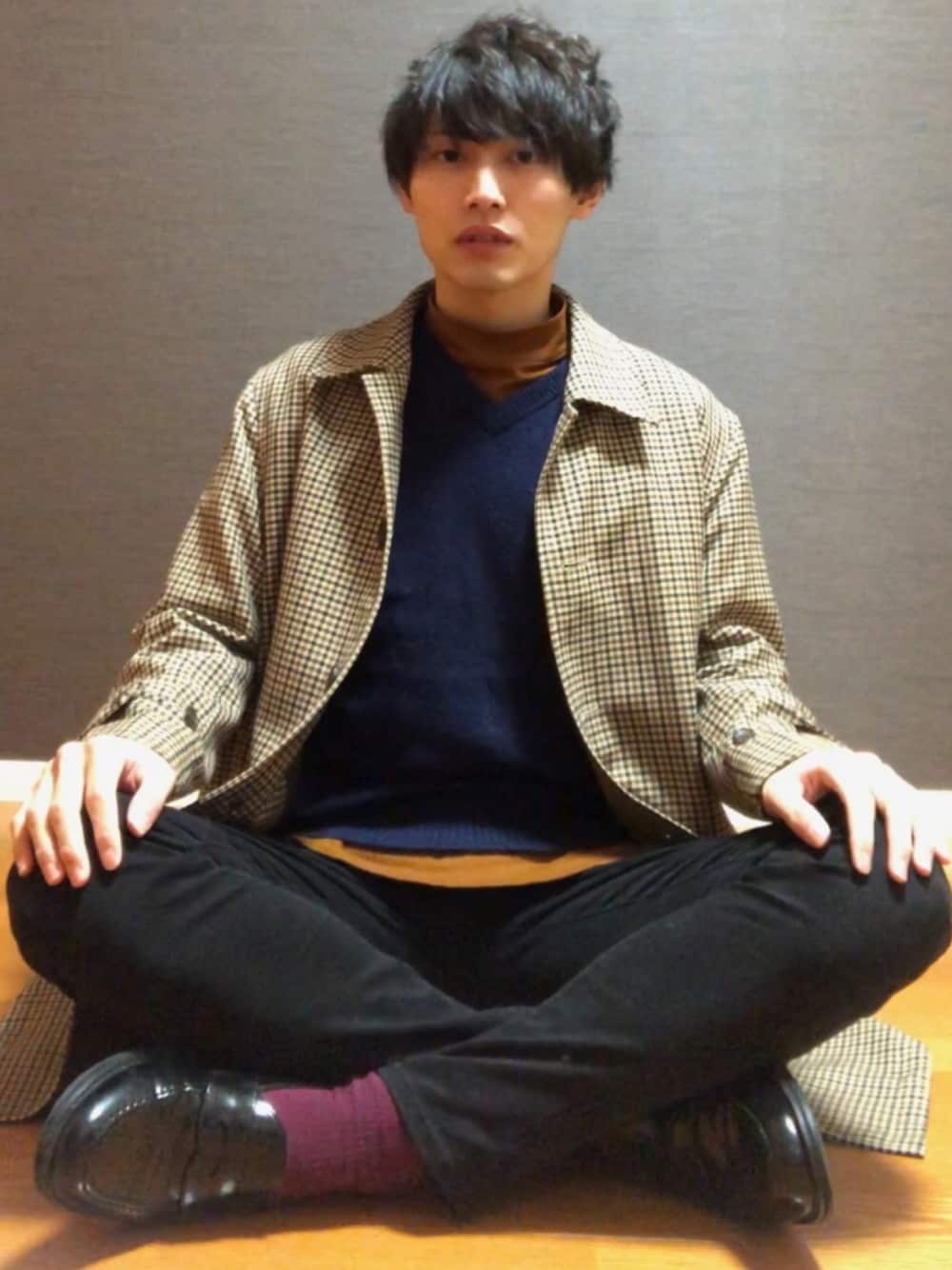 「ブラウン色に染まれ、冬コーデ、おしゃれさんと繋がりたい、キレイめ、シンプルコーデ、ootd、オトナカジュアル、プチプラ、きれいめカジュアル、プチプラコーデ」｜「GUのアイテム（Tシャツ/カットソー、ブラウン系）」を使った、naoさん（メンズ・174cm）の冬コーディネートの1枚目の写真