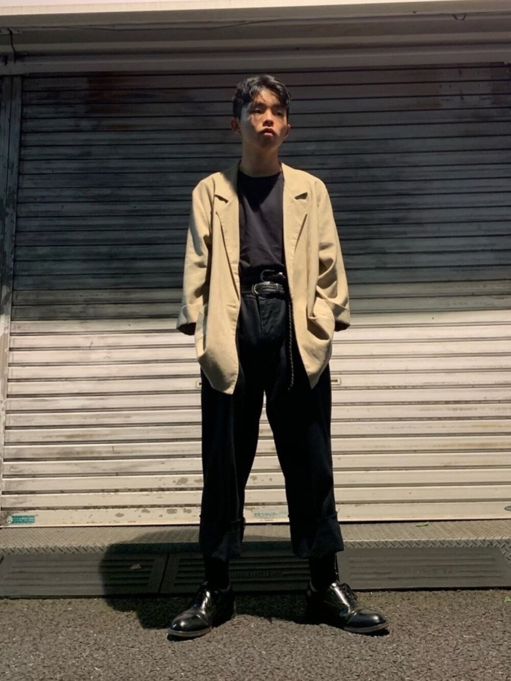 「シンプルコーデ、今日のコーデ、いいね、save、フォローお願いします🤑、おしゃれさんと繋がりたい、古着、ブラックコーデ、ファッション、フォロー返します」｜「TOMMY HILFIGERのアイテム（Tシャツ/カットソー、ブラック系）」を使った、タカフミさん（メンズ・167cm）の秋コーディネートの1枚目の写真