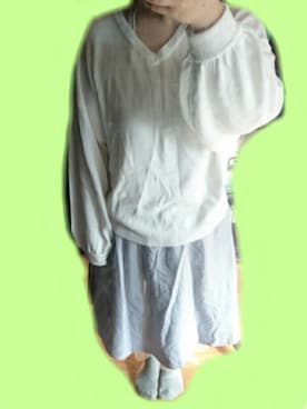 「アイテム（キャミソール、ベージュ系）」を使った、おゆきさん（レディース・162cm）の春コーディネート