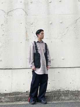 「アイテム（ベスト）」を使った、秦翔平さん（メンズ・180cm）の春コーディネート