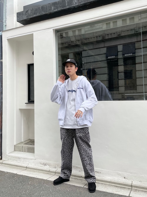 Who S Who Gallery 京都寺町店秦翔平さんのtシャツ カットソーを使ったコーディネート Zozotown