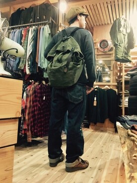 「CALEE（キャリー）のアイテム（デニムパンツ、ブルー系）」を使った、ててんてんてんさん（メンズ）の秋コーディネート