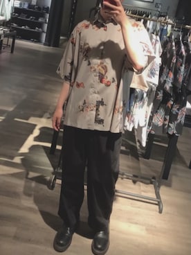 「LILL（リル）のアイテム（シャツ/ブラウス、ベージュ系）」を使った、flafla39さん（メンズ・178cm）の夏コーディネート