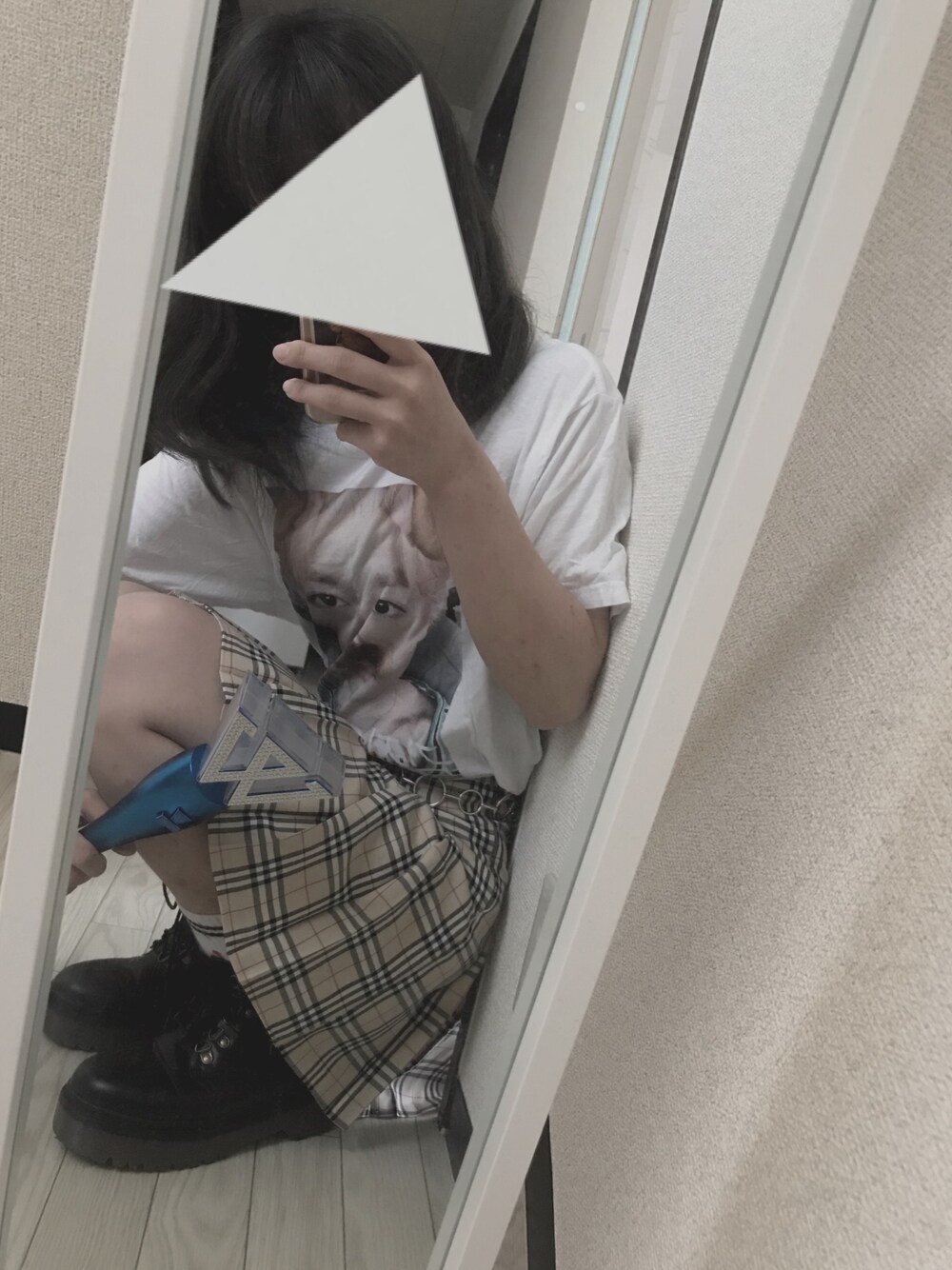 「GRLのアイテム（ブーツ、ブラック系）」を使った、えmさん（レディース・158cm）の春コーディネートの1枚目の写真
