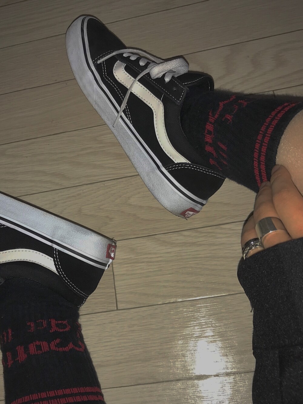 「VANSのVANS ヴァンズ OLD SKOOL DX オールドスクール DX V36CL+ BLACK（スニーカー、ブラック系）」を使った、えmさん（レディース・158cm）の春コーディネートの1枚目の写真