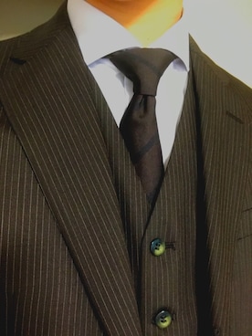 「BURBERRY（バーバリー）のアイテム（ネクタイ、ブラウン系）」を使った、Tarooonさん（メンズ・180cm）の冬コーディネート