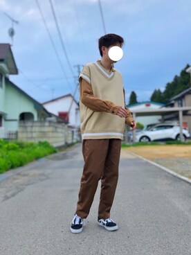 「BASQUE magenta（バスクマゼンタ）のアイテム（ニット/セーター）」を使った、みにみさん（メンズ・172cm）の春コーディネート
