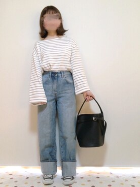 「UNIQLO（ユニクロ）のハイライズワイドストレートジーンズ（デニムパンツ）」を使った、ayakaさん（レディース・154cm）の春コーディネート